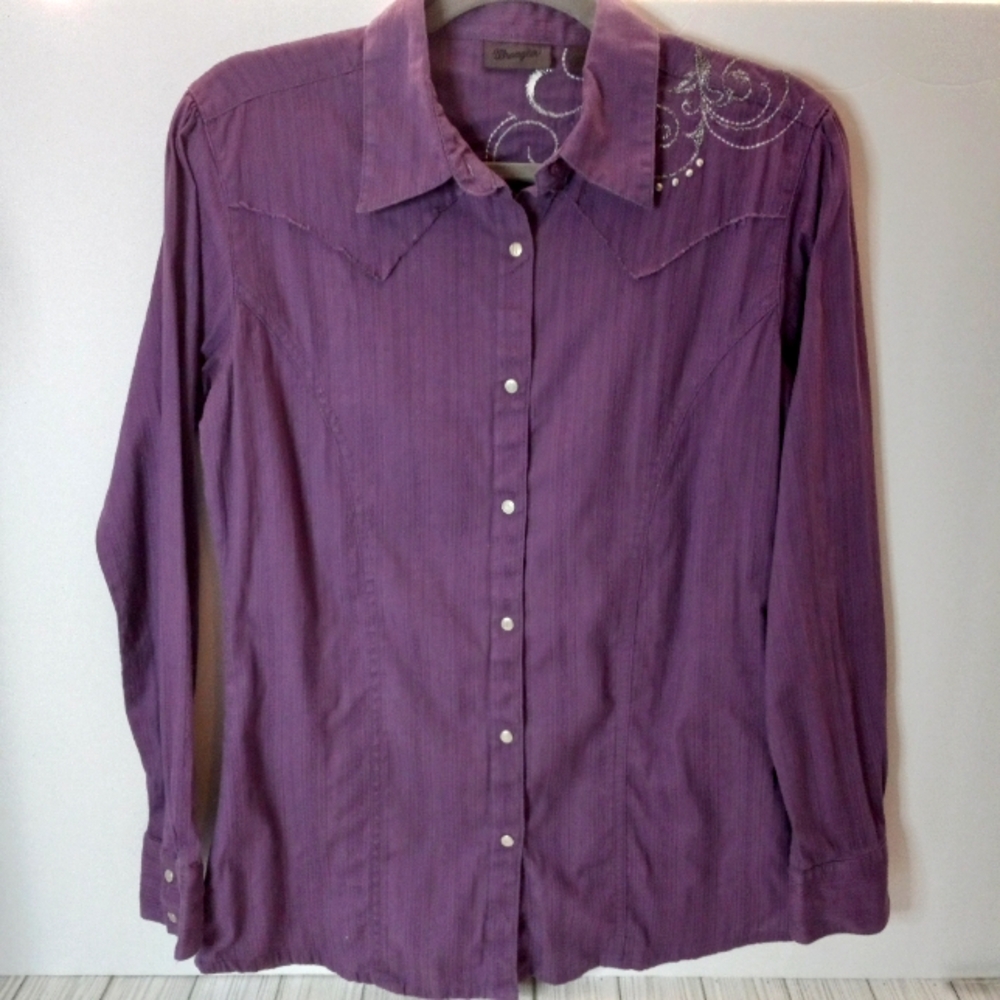 Wrangler Embroidered Studded Western Button Front Collar Shirt